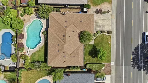 View/Area - 6319 Saint James Dr, Carmichael, CA 95608 photo 2 of 7