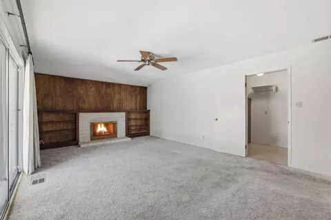 Living - 6319 Saint James Dr, Carmichael, CA 95608 photo 15 of 17