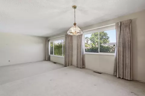 Living - 6319 Saint James Dr, Carmichael, CA 95608 photo 10 of 17