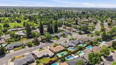 View/Area - 6319 Saint James Dr, Carmichael, CA 95608 photo 5 of 7