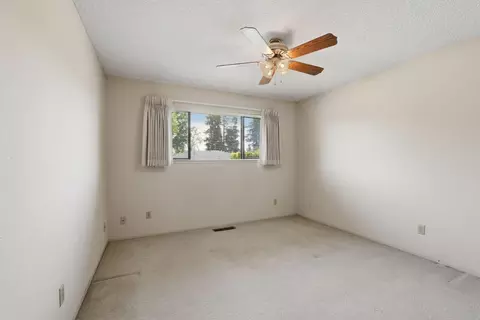 Bedroom - 6319 Saint James Dr, Carmichael, CA 95608 photo 4 of 9