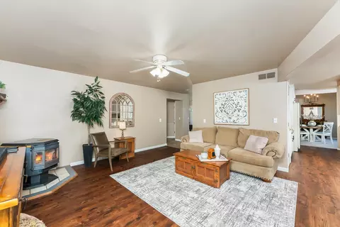 Living - 3472 See View Ct, Rescue, CA 95672 photo 2 of 3