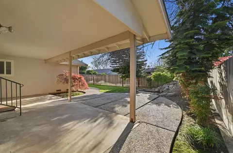 Exterior - 1509 Maplehill Rd, Modesto, CA 95350 photo 4 of 9