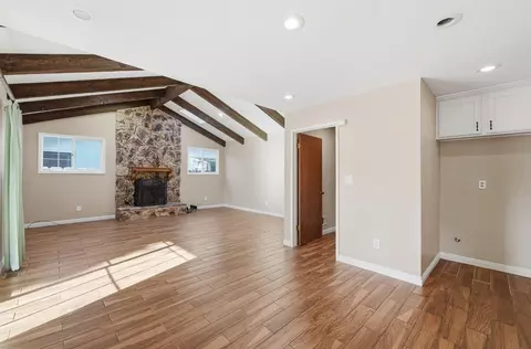 Living - 1509 Maplehill Rd, Modesto, CA 95350 photo 4 of 9