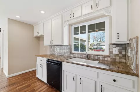 Kitchen - 1509 Maplehill Rd, Modesto, CA 95350 photo 2 of 4