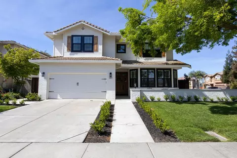 Exterior - 637 Rebekah Ct, Ripon, CA 95366 photo 4 of 16