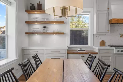 Dining - 637 Rebekah Ct, Ripon, CA 95366 photo 3 of 3