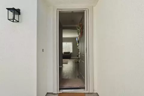 Entry Way - 602 S Highland Ave, Ripon, CA 95366 photo 1 of 2