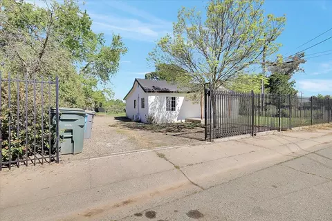 Exterior - 2909 Date St, Live Oak, CA 95953 photo 4 of 13