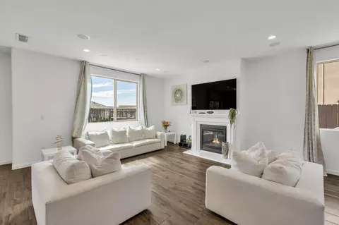 Living - 2816 Balaton Ct, Antelope, CA 95843 photo 1 of 2