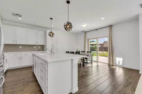 Kitchen - 2816 Balaton Ct, Antelope, CA 95843 photo 2 of 6