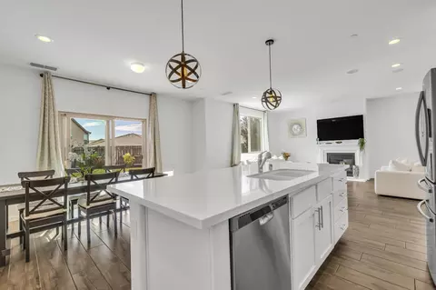 Kitchen - 2816 Balaton Ct, Antelope, CA 95843 photo 6 of 6