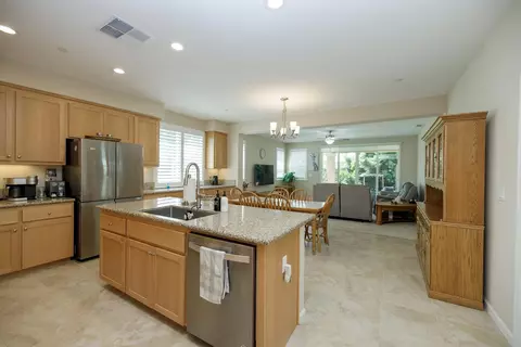 Kitchen - 1521 Deborah Cir, Escalon, CA 95320 photo 2 of 6