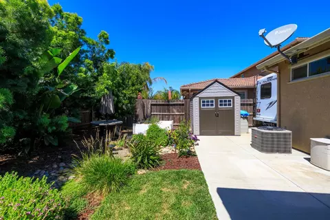 Exterior - 1521 Deborah Cir, Escalon, CA 95320 photo 11 of 13