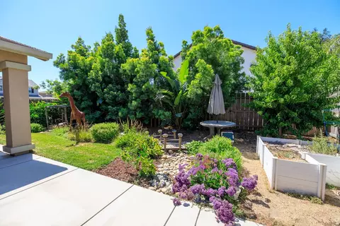 Exterior - 1521 Deborah Cir, Escalon, CA 95320 photo 10 of 13