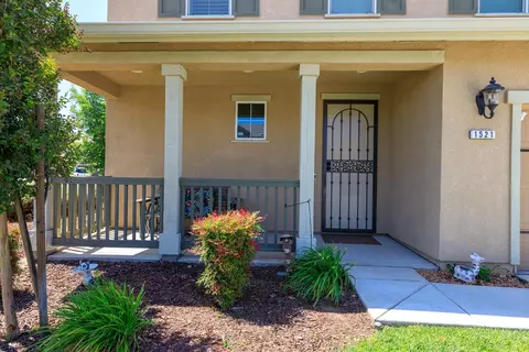 Exterior - 1521 Deborah Cir, Escalon, CA 95320 photo 4 of 13