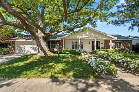 2725 Morley Way, Sacramento, CA 95864