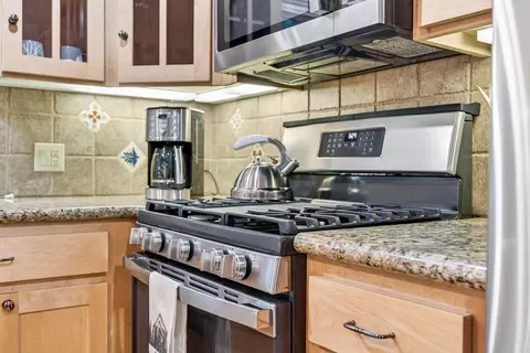 Kitchen - 1660 Columbia Way, Arnold, CA 95223 photo 6 of 6