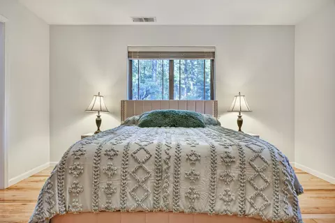 Bedroom - 1660 Columbia Way, Arnold, CA 95223 photo 3 of 4