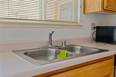 Kitchen - 1804 Ipswich Way, Modesto, CA 95358 photo 2 of 3