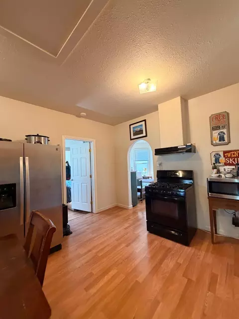 Kitchen - 33 Kneeland St, Colfax, CA 95713 photo 8 of 12