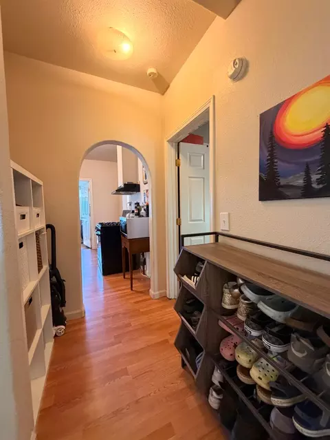 Entry Way - 33 Kneeland St, Colfax, CA 95713 photo 8 of 9