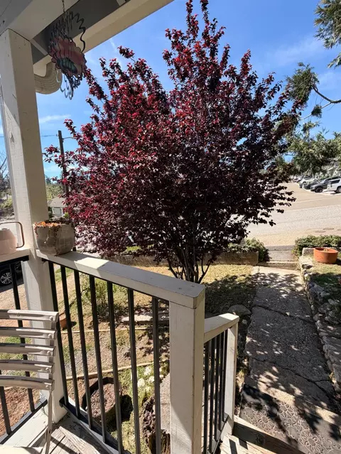 Exterior - 33 Kneeland St, Colfax, CA 95713 photo 3 of 20