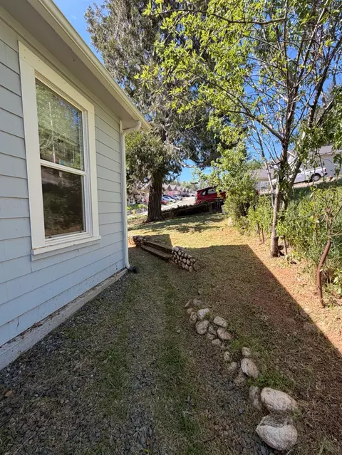 Exterior - 33 Kneeland St, Colfax, CA 95713 photo 11 of 20