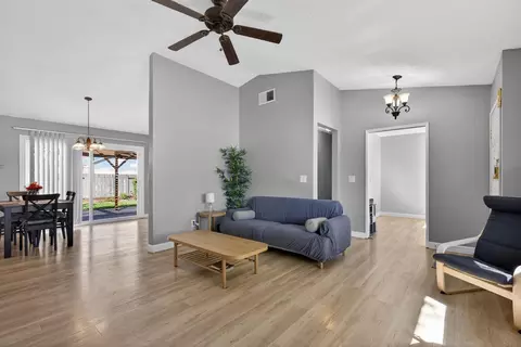 7823 Delaney Dr, Antelope, CA 95843 photo 3
