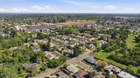 View/Area - 5637 Kiva Dr, Carmichael, CA 95608 photo 6 of 7