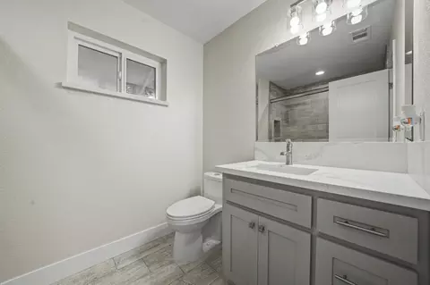 Bath - 3115 Apache Rd, Dorrington, CA 95223 photo 1 of 5