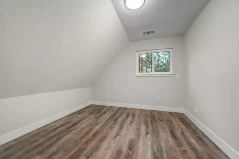 Bedroom - 3115 Apache Rd, Dorrington, CA 95223 photo 4 of 13