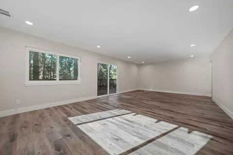 Living - 3115 Apache Rd, Dorrington, CA 95223 photo 4 of 5