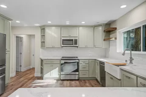 Kitchen - 3115 Apache Rd, Dorrington, CA 95223 photo 5 of 5