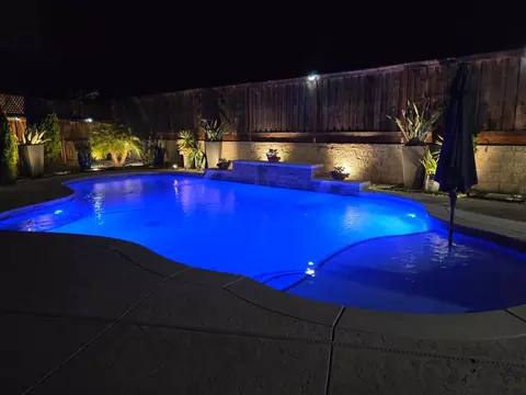 Exterior - 1582 Ivy Ln, Tracy, CA 95376 photo 8 of 12