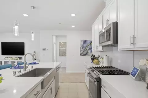 Kitchen - 1582 Ivy Ln, Tracy, CA 95376 photo 3 of 3