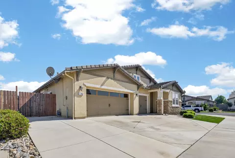 Exterior - 1708 Feathers Ct, Hughson, CA 95326 photo 3 of 6