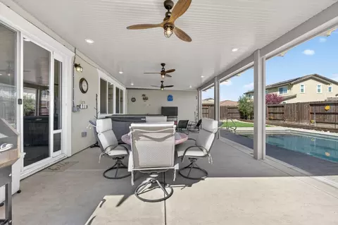 Exterior - 1708 Feathers Ct, Hughson, CA 95326 photo 6 of 6