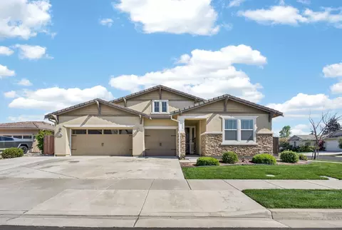 Exterior - 1708 Feathers Ct, Hughson, CA 95326 photo 2 of 6