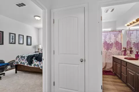 Entry Way - 1708 Feathers Ct, Hughson, CA 95326 photo 3 of 8