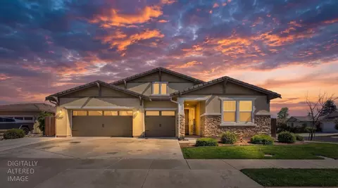 1708 Feathers Ct, Hughson, CA 95326