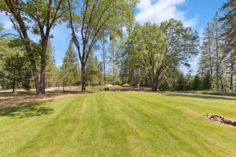 Exterior - 1040 Gladycon Rd, Colfax, CA 95713 photo 20 of 31