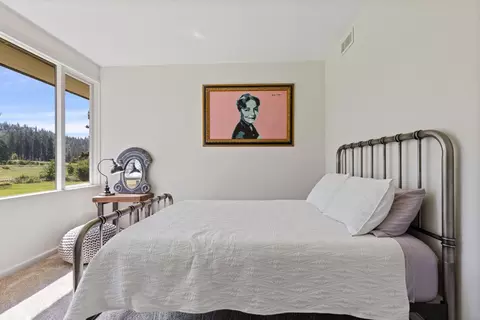 Bedroom - 1040 Gladycon Rd, Colfax, CA 95713 photo 2 of 6