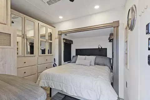 Bedroom - 1040 Gladycon Rd, Colfax, CA 95713 photo 6 of 6