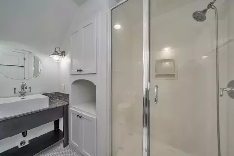 Bath - 1988 Cold Springs Rd, Placerville, CA 95667 photo 6 of 6