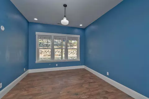 Bedroom - 1988 Cold Springs Rd, Placerville, CA 95667 photo 2 of 7