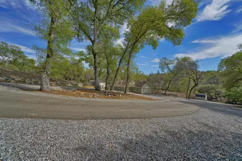 Exterior - 1988 Cold Springs Rd, Placerville, CA 95667 photo 14 of 20