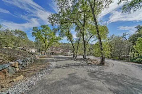 Exterior - 1988 Cold Springs Rd, Placerville, CA 95667 photo 4 of 20