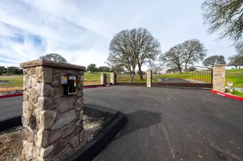 725 Sierra View Ct, Shingle Springs, CA 95682