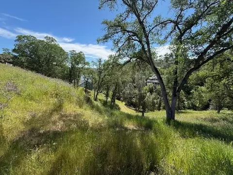 4319 Tomahawk Trl, Copperopolis, CA 95228